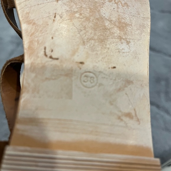 Top Shop Tan Strappy Sandals - Picture 2 of 2